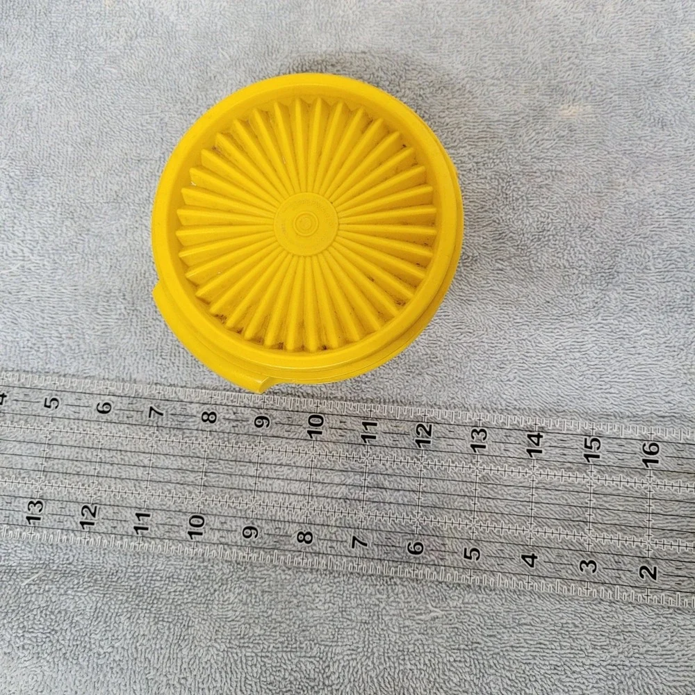 Vintage Tupperware Yellow Servalier Bowl with Sunburst Lid 1323-14 Retro Storage